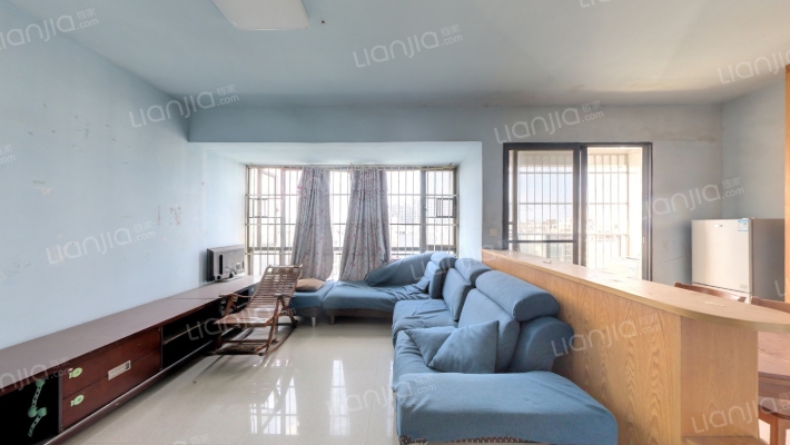 红日学府二手房实景图