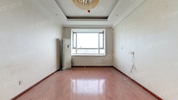 铂金府二手房实景图