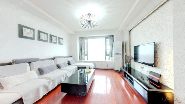 卢龙山庄二手房实景图