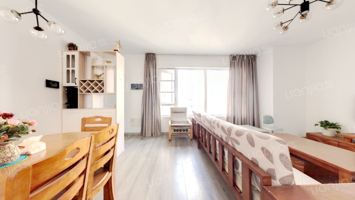 保利拉斐云邸二手房实景图