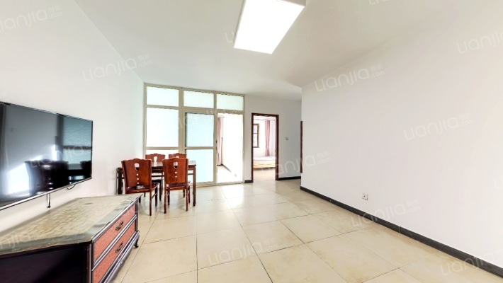 风尚国际公寓二手房实景图