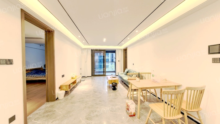 世纪滨江二手房实景图