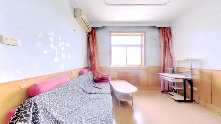 安装公司宿舍二手房实景图