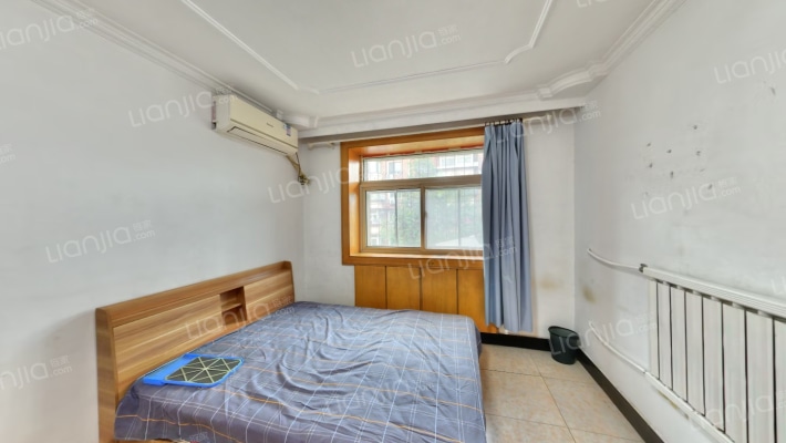 倚虹东里二手房实景图