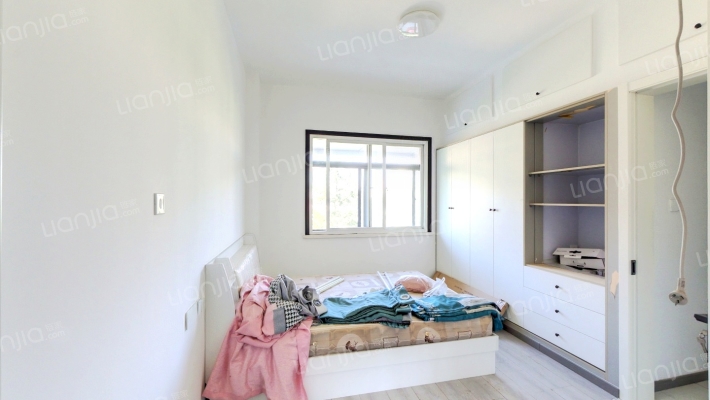 龙族峰景花园二手房实景图