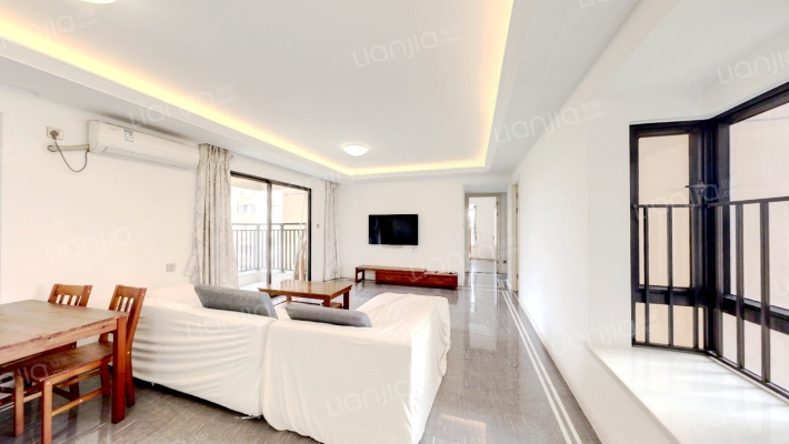 万科·金色城品二手房实景图