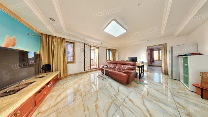 泊岸二手房实景图