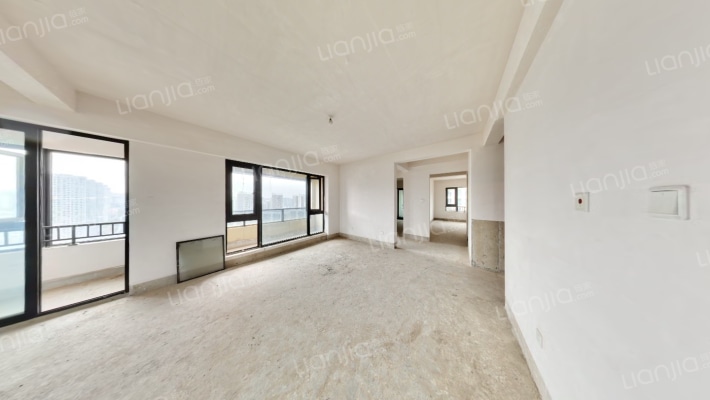 绿城春江明月二手房实景图