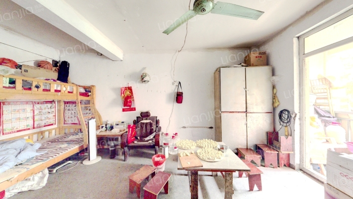 嘉德花苑二手房实景图