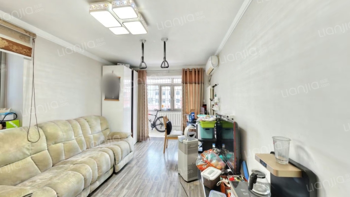 艺苑西街9号院二手房实景图