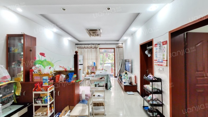 蓝天锦园B区二手房实景图