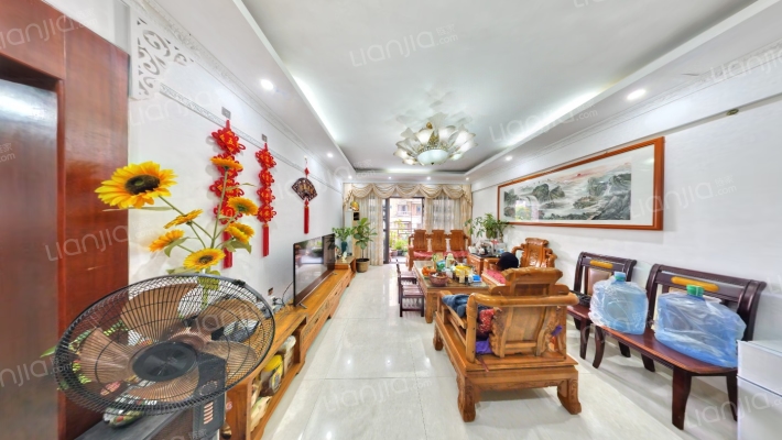 在水一方二手房实景图