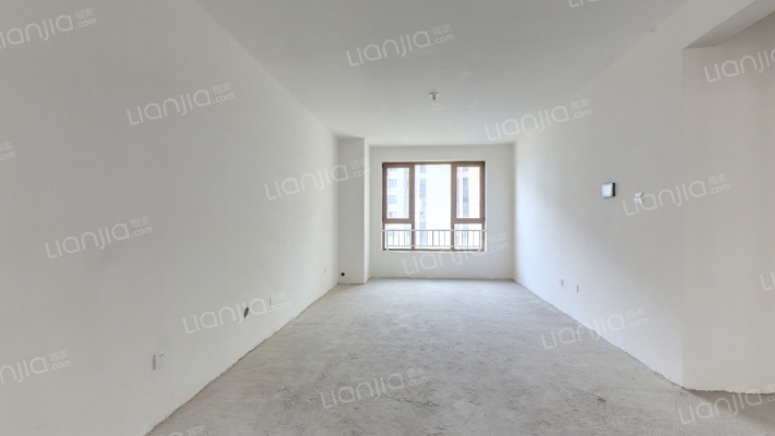 高铁新干线南北三居毛坯有房本随时看房-客厅