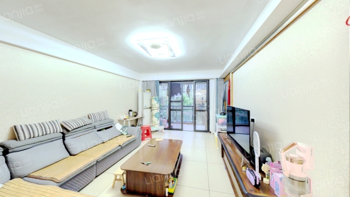 中天翡翠城二手房实景图