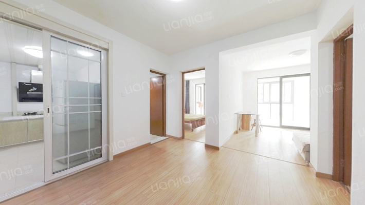 龙田花苑二期二手房实景图