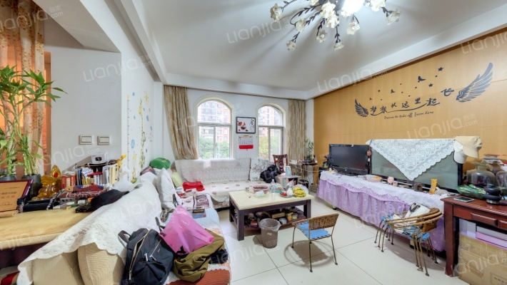 新亚洲体育城万景园二手房实景图