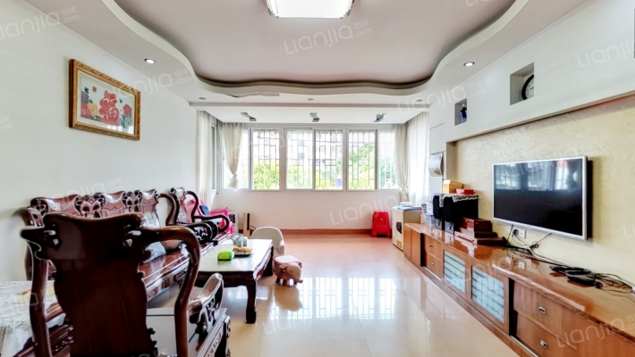 彩虹小区二手房实景图