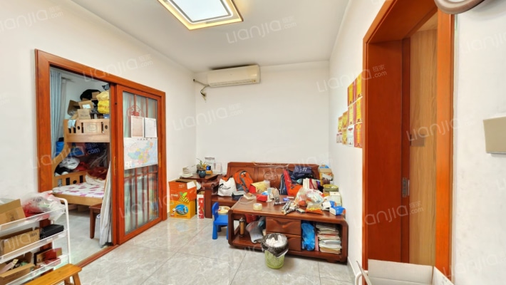 福建省建材控股有限公司宿舍二手房实景图