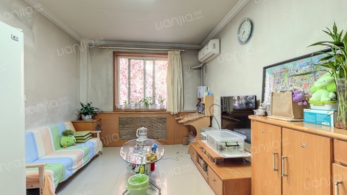 西航南苑小区二手房实景图