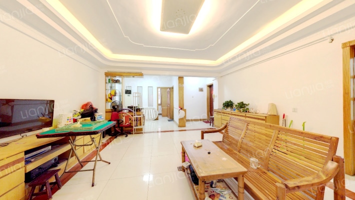 高雄路107号二手房实景图