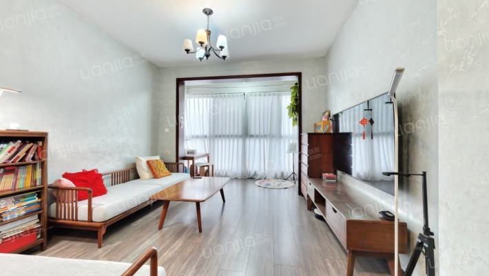 绿地紫瑞里二手房实景图