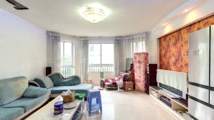 枫丹2期二手房实景图