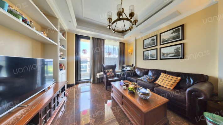 田园牧歌麓云苑二手房实景图