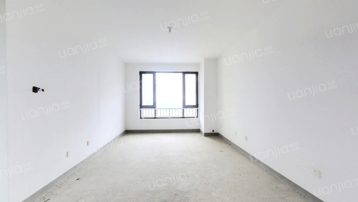 毛坯 满二 南北通透 F户型 中间层 看房方便-客厅