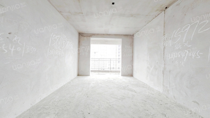 天龙国际二手房实景图