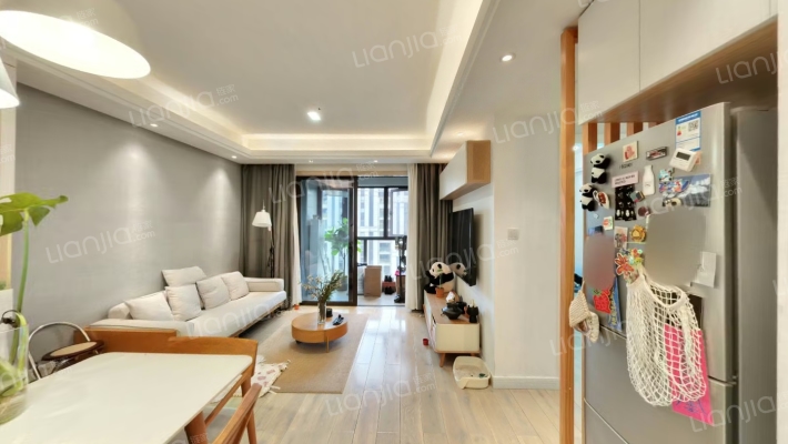 融创瑷颐湾二手房实景图