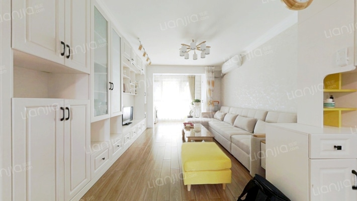 天伦湾 样板间户型 精装修自住标准 拎包入住 价格可聊-客厅