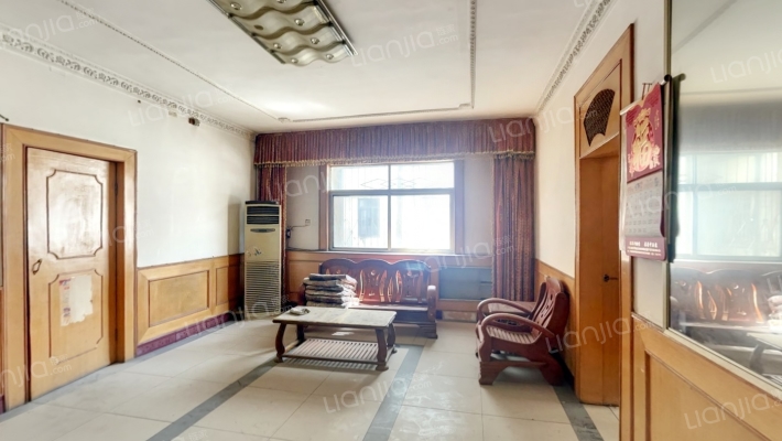 湛南农行家属院二手房实景图