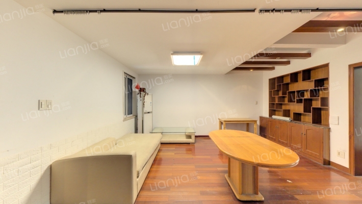 荣耀花园二手房实景图