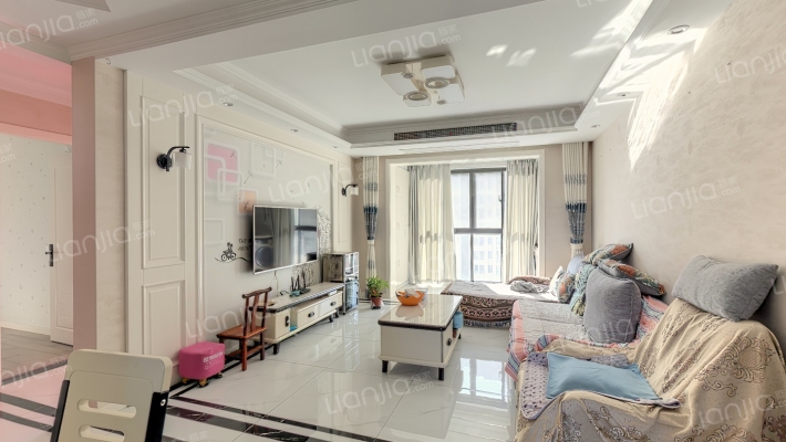 新里西斯莱公馆二手房实景图