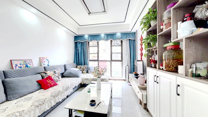 红石美地商业广场二手房实景图