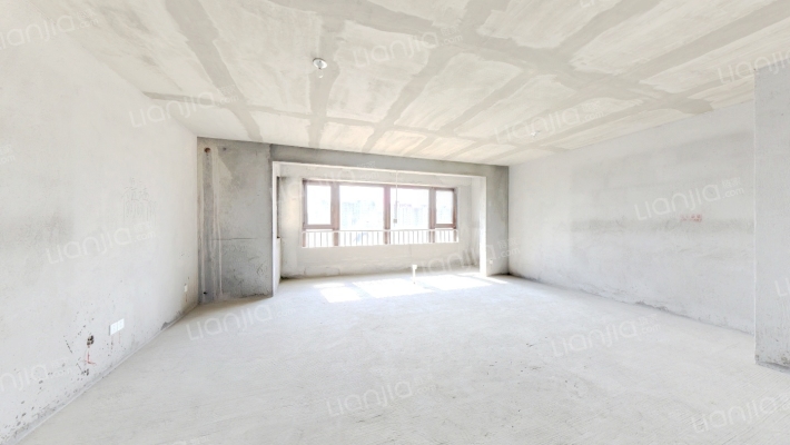 西郊庄园二手房实景图