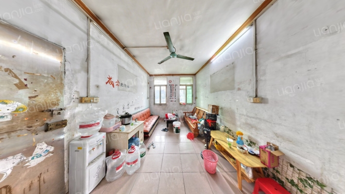 物资仓宿舍二手房实景图