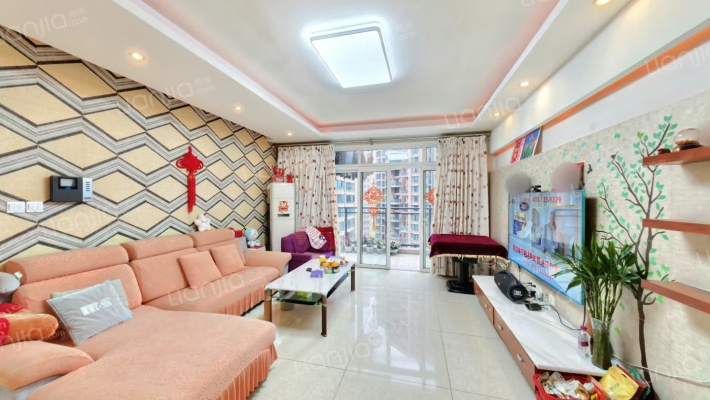 比华利国际城一期二手房实景图