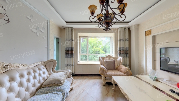 新领地二手房实景图