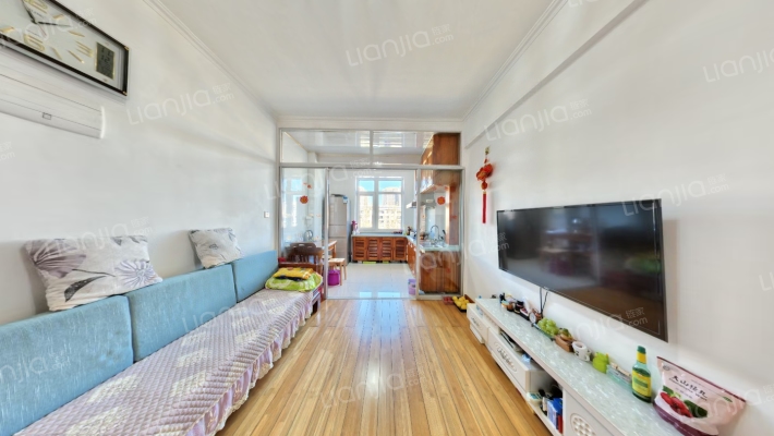 龙畔金泉三期二手房实景图