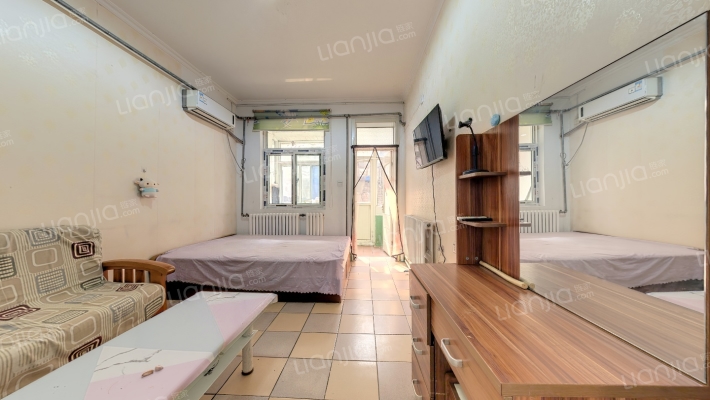 山大路214号二手房实景图