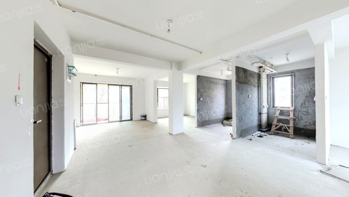 中央尚品二手房实景图