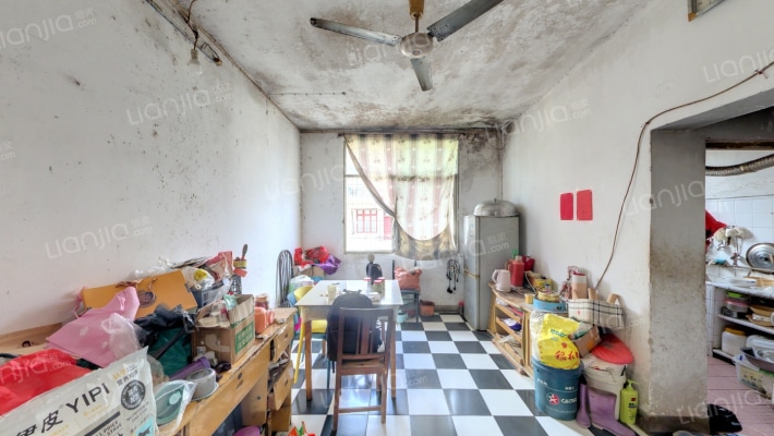 龙芽亭16号二手房实景图