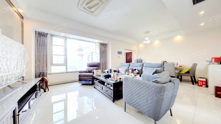 保利锦湖林语北区二手房实景图