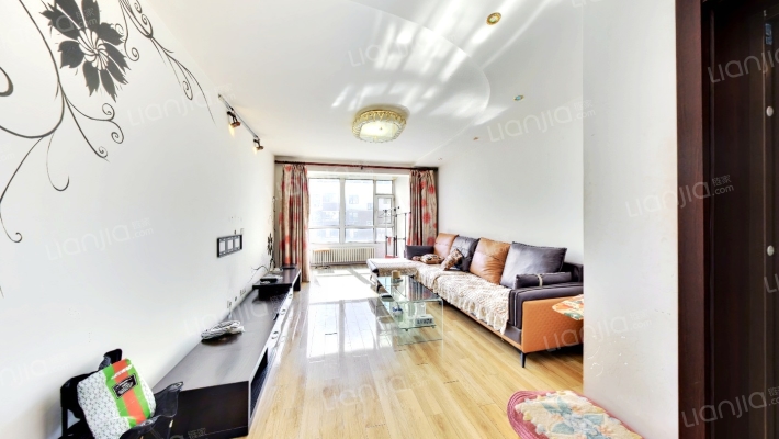 德意名典西区二手房实景图