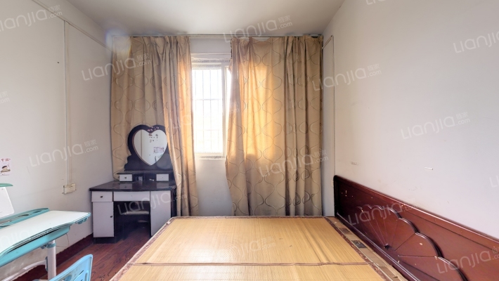 医药公司家属院（乐山路357号）二手房实景图