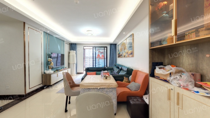 保利领秀前城翎峯台二手房实景图