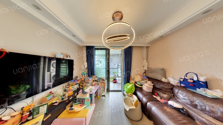 滨江金色蓝庭二手房实景图