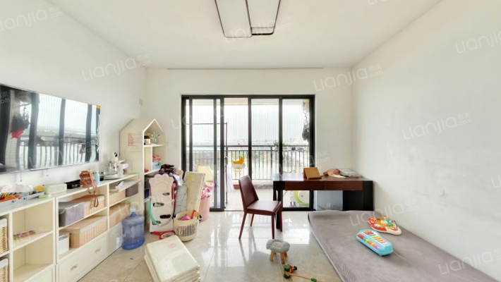 福晟钱隆湾畔二手房实景图