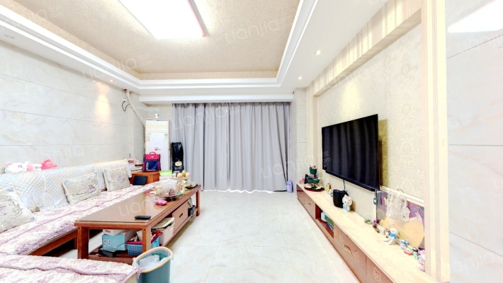 君临香格里C区二手房实景图